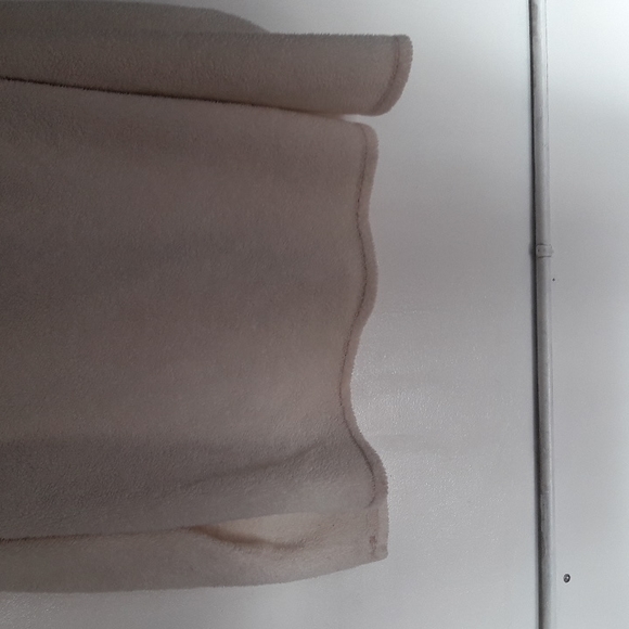 Jaclyn Smith Intiates cream jacket,XLG, Winter clear out! - Picture 5 of 8